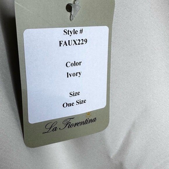 $450! La Fiorentina Faux Fur Cape Poncho Jacket with pockets Ivory One Size - Picture 6 of 7